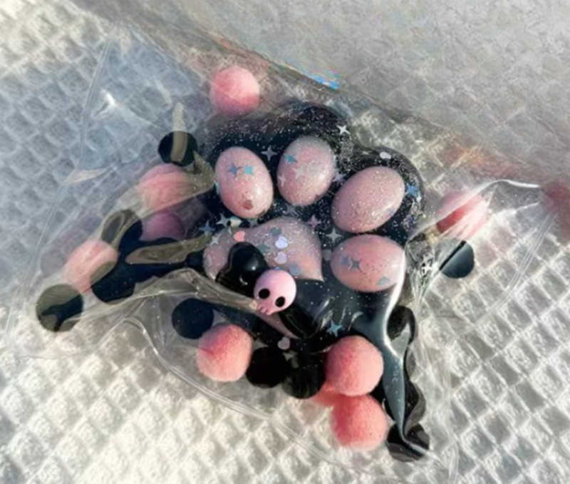 Squishy Black Cat Paw Squeezable Anti Stress Relieve Decompression Unwind Stress