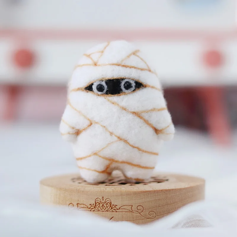Halloween Mummy Doll Toy Kit Wool Needle Felting Craft Material Kit