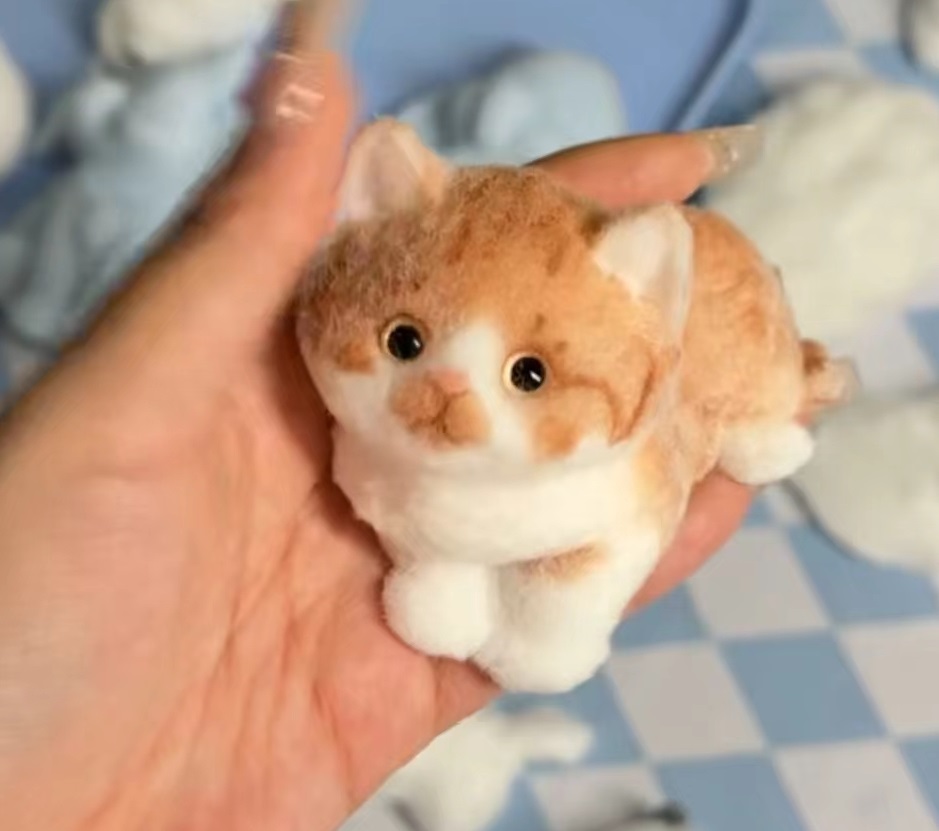 Soft Furry Orange Cat Shape Squishy Squeezable Anti Stress Relieve Decompression
